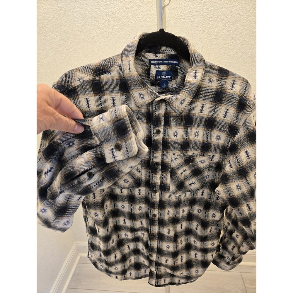 Old Navy Men's Plaid Regular Fit Coupe Standard Button Up Shachet Shirt Large